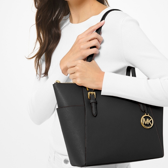 MICHAEL KORS - Picture 2 of 8